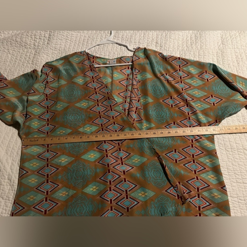 LuLaRoe Kimono Cardigan Open Front Lindsay Silky Feel Sz L - Picture 9 of 10